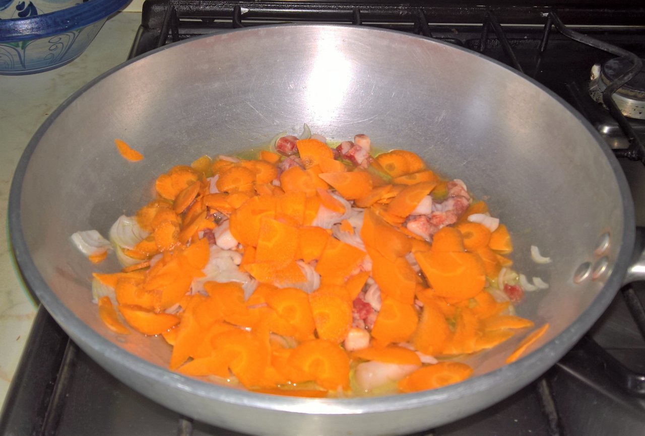 Rigatoni carote e pancetta